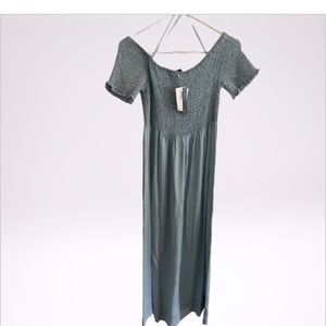 Summer Must- Have Tencel Dress with versatile neckline options. Lg